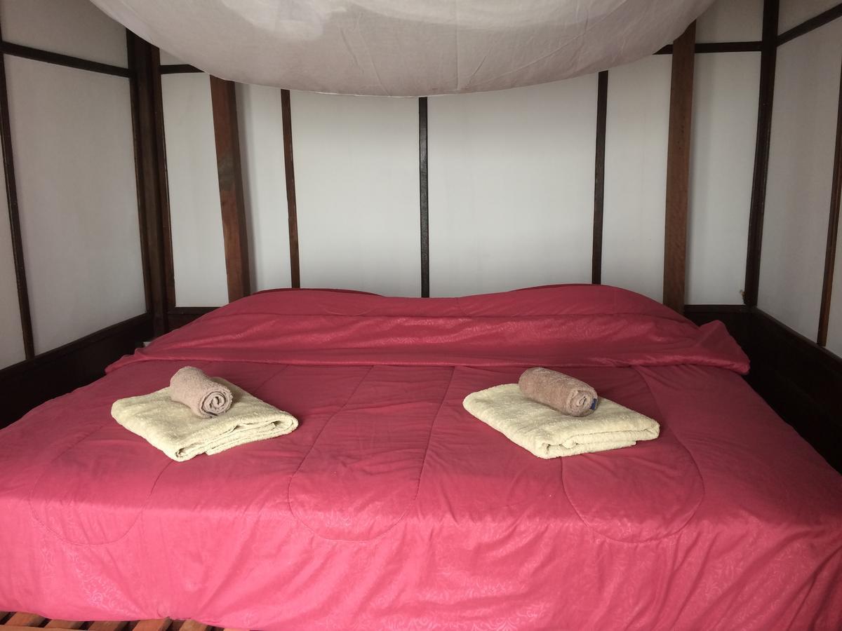 Pomelo Restaurant And Guesthouse - Fishermen & Tammarine Cottages Riverfront - Experience Nature, Culture And Adventure & Tailor-Made Tour Ban Khon Екстериор снимка