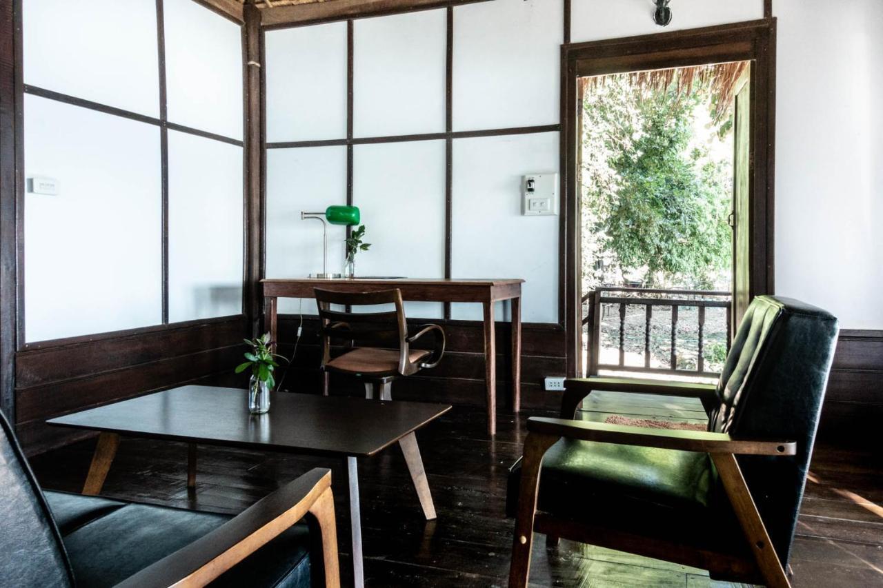 Pomelo Restaurant And Guesthouse - Fishermen & Tammarine Cottages Riverfront - Experience Nature, Culture And Adventure & Tailor-Made Tour Ban Khon Екстериор снимка